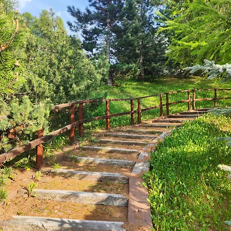 Hostdomus - Sansicario R21 Terrace Apartment Cesana Torinese